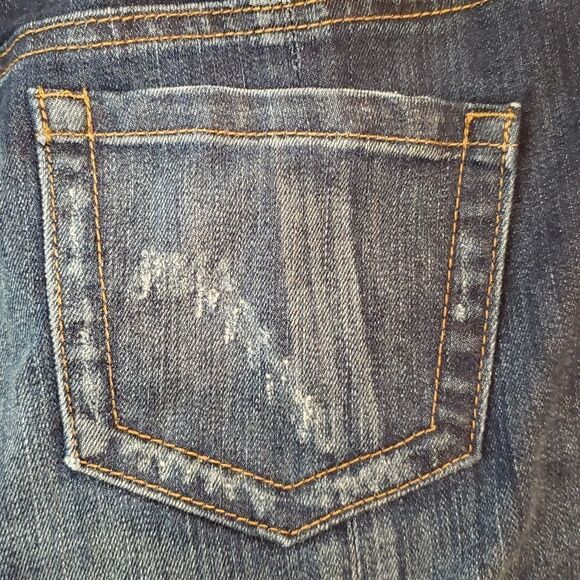 EUC Maurices Dark Blue Distressed Denim Skirt Sz 3/4 - Picture 3 of 8